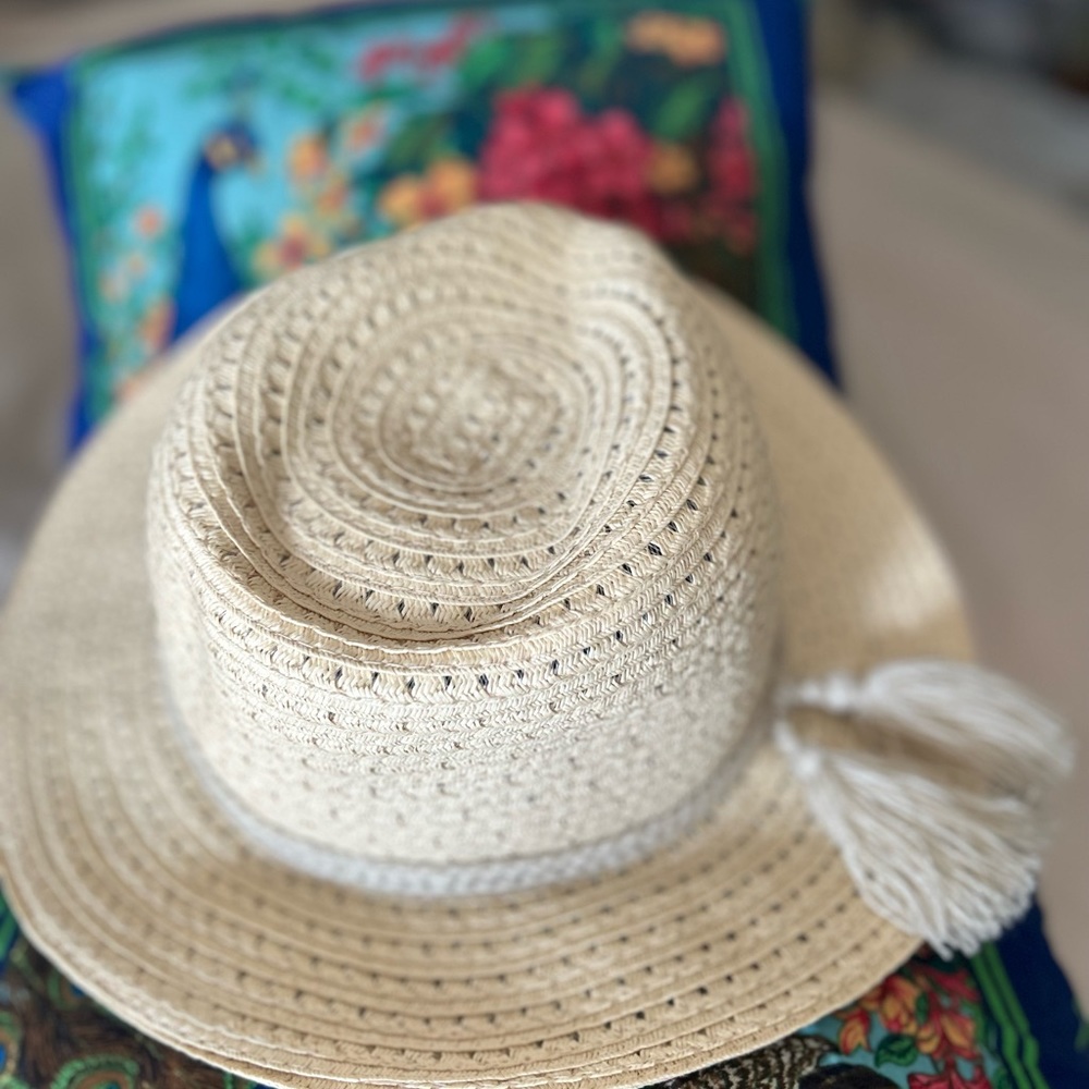 Hat - Picture 5 of 5